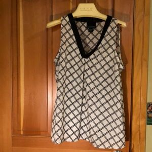 Cynthia Rowley light weight top.